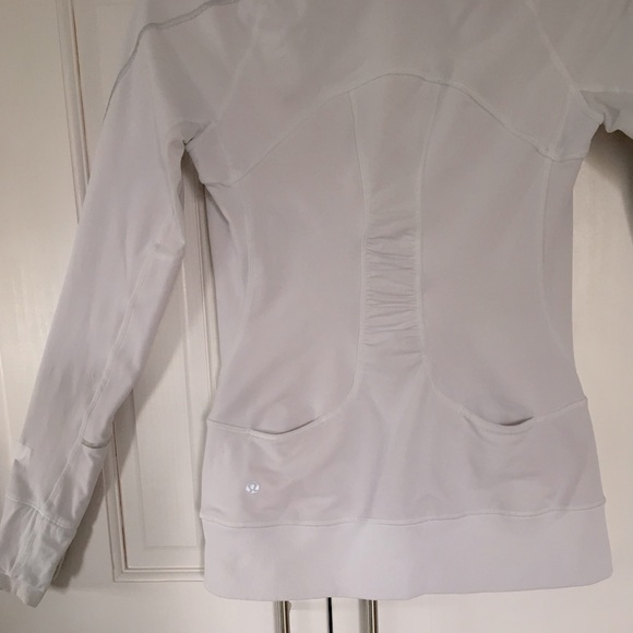 Lululemon Flurry Fighter Pullover
White/light lilac Size 4 - Picture 10 of 15